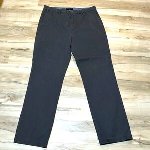 BANANA REPUBLIC EMERSON Men’s CHINO Sharp Grey 36 x 34 Dress Pants Like New.